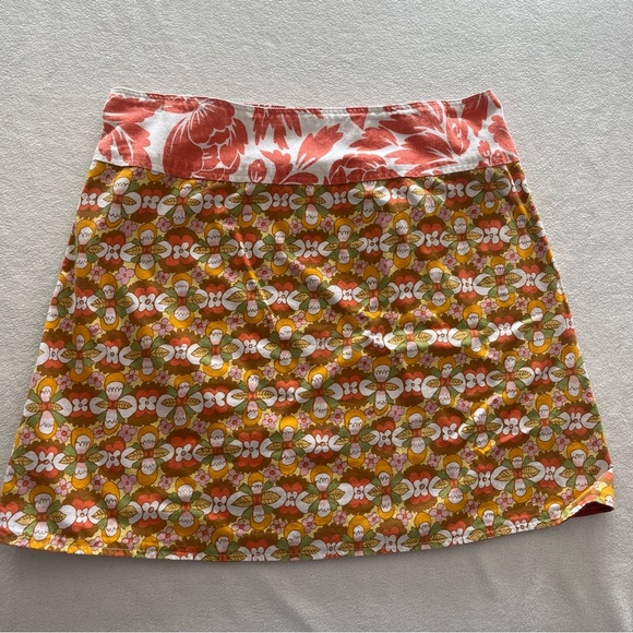 Y2K Vintage Style Floral and Paisley Wrap Skirt - Red Mini Skirt - Picture 3 of 9